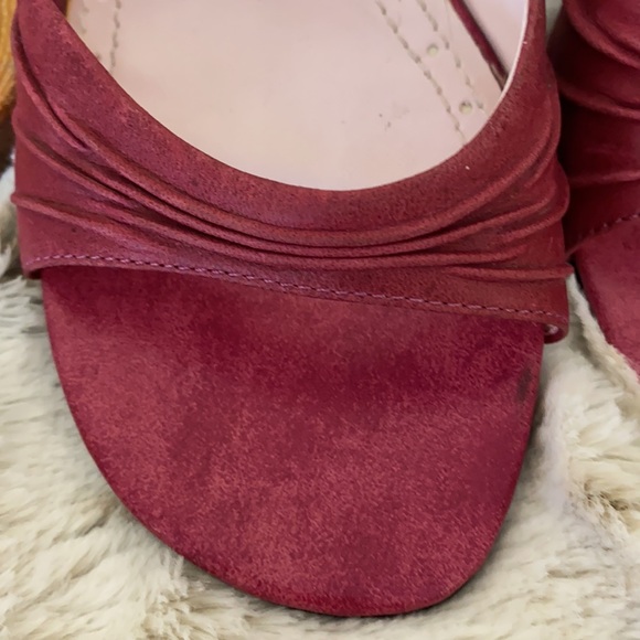 STEVE MADDEN LEATHER PUMP - Picture 4 of 6